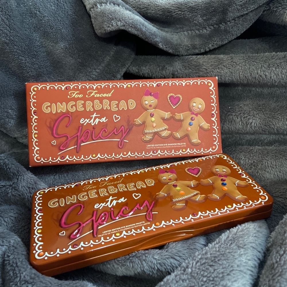 Too Faced Gingerbread Extra Spicy Makeup Palette